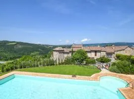Beautiful Apartment In Izzalini