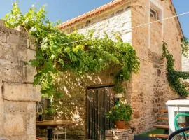 Gorgeous Home In Donje Selo