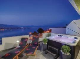 Cozy Apartment In Trogir With Sauna
