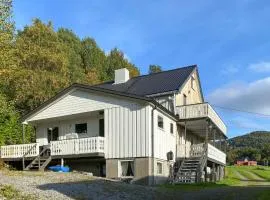 Gorgeous Home In Øydegard With Wifi