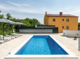 Gorgeous Home In Labin With Kitchen