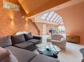 Sonnendurchflutetes 215qm Loft für 6 Personen