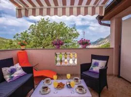 1 Bedroom Nice Apartment In Bakarac