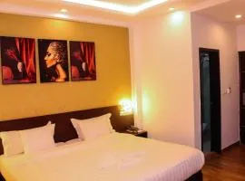 HOTEL COLONIA