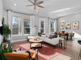 LUXE Boho Chic5BR Woodbine Round Rock Kalahari, hotel in Round Rock