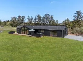 Beautiful Home In Hjørring With Sauna