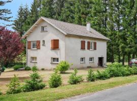 Maison charmante au cœur du Chambon-sur-Lignon avec jardin, ξενοδοχείο σε Le Chambon-sur-Lignon