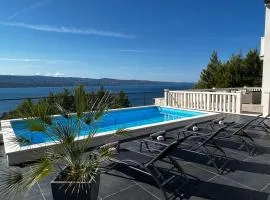 Villa Lea with a beautiful view and swimming pool