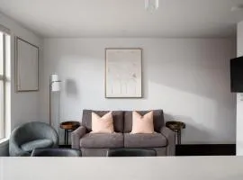 Chic And Cozy Apartment In Old Town