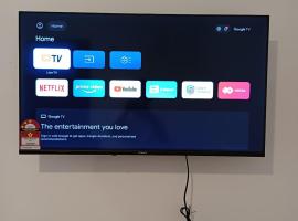 Family Friendly Unit in K Avenue，东贡岸的有熱水按摩池的飯店