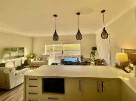 Paradise in San Remo- Philip Island、サンレモの別荘