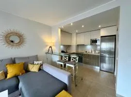 Why Knot Beach, Marina Nearby