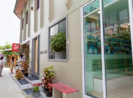 WhiteShell Island Hotel & Spa, hotel in Maafushi