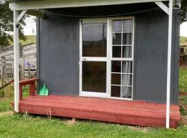 Waitomo Farmstay - Kiwi Cabin 5