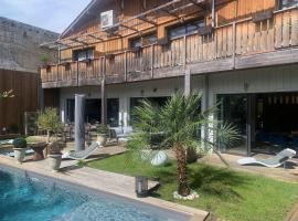 La Cabane D'Ambroise, Bed & Breakfast in Bordeaux