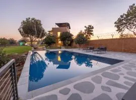 ELIVAAS Cows & Cuddles 4 BHK with Pvt Pool and Garden