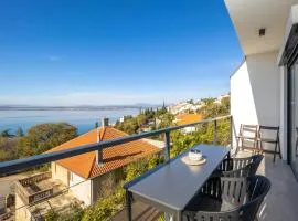 2 Bedroom Stunning Apartment In Dramalj
