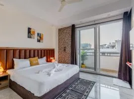 Lime Tree Luxury 2BHK Serviced Apartment Near Artemis Hospital Gurgaon