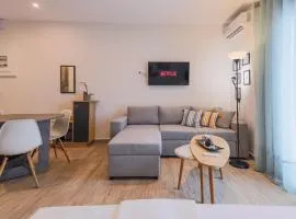 Tommys Apartment