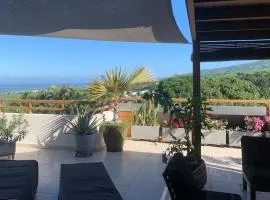 La Terrasse, Magnifique vue Mer et montagnes, classé 4 étoiles
