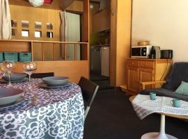 Studio 4 people snow front, hotel a Isola