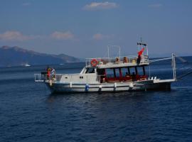 Berrak1 private yacht, hotel en Marmaris