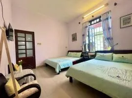 Nhà Bơ Homestay