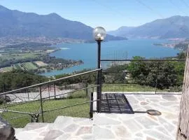 Incredible panorama on Como Lake a Sorico