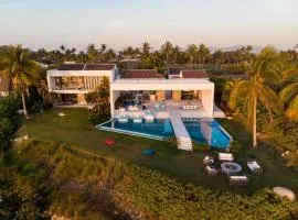 Casa Brisa Luxury on The Beach