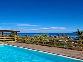 Villa Ray Beach, hotel v mestu Capoliveri