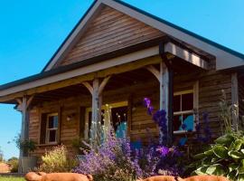 The Little House, hotel v destinaci Ballynacarrow