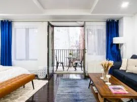 809-3B Studio With a Balcony by Columbus Circle