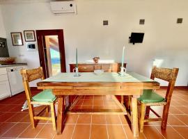 Salina Holiday Home studio flat, hotel v destinaci Calasetta