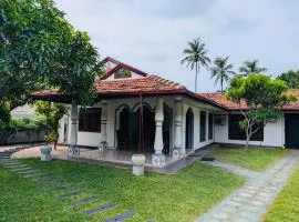 Dona's villa in Pamunugama