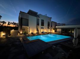 Apartments Laura 1, khách sạn ở Privlaka