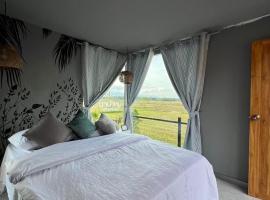 นาน้าหมูฟาร์มสเตย์ NanamooFarmStay, hotel que aceita pets em Trang