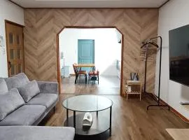 古民家 環水公園徒歩8分 閑静な住宅街 ドライブ旅行 近隣駐車場あり