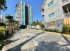 Promt condo- 1Bedroom walkable to Maya malls