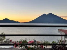 Villa de las aves with Lake Access