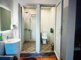 Metro Snooze Dorm