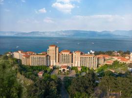 Hilton Yuxi Fuxian Lake, hotel na plaži u gradu Chengjiang