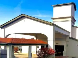 Ramada by Wyndham Columbia