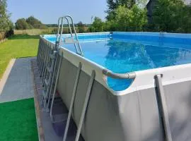 Domek z bala na Podlasiu z balią ogrodową