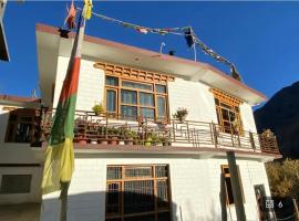 New Buddha Homestay By StayApart, hotel v destinaci Tabo