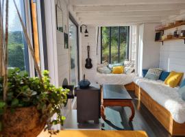Tiny House, Hautes Vosges, hotell i Saint-Maurice-sur-Moselle
