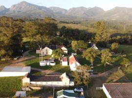 Woodifields Farm Stay, hotel i George