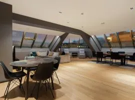 ARCTIC HOMES - The Royal Palace