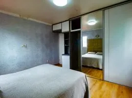Duplex Confort boa viagem perto de tudo
