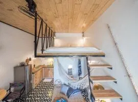 AGTA Nest Loft in Subic Bay with Self-Serve Breakfast - Pet Friendly, WiFi, Monkeys!
