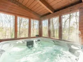 Dudley II by AvantStay Game Room Enclosed Deck w Hot Tub Views Cozy